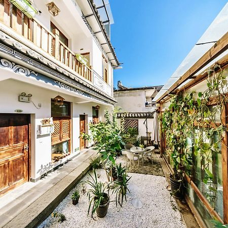 Summer Flowers Inn 大理市 エクステリア 写真