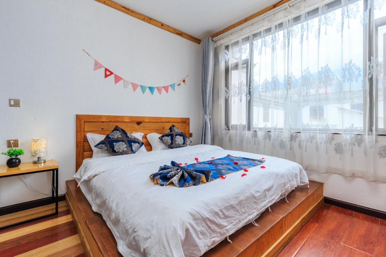 Summer Flowers Inn 大理市 エクステリア 写真