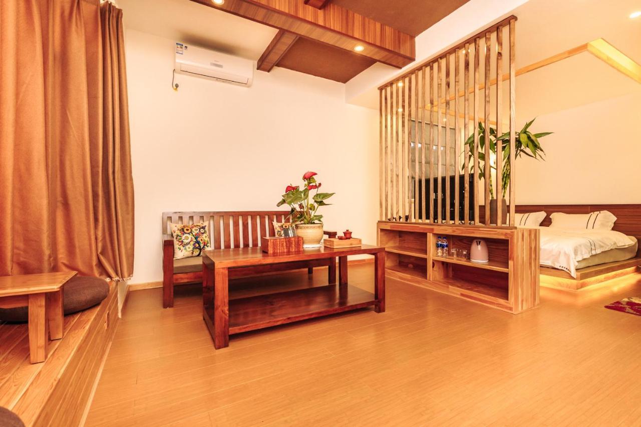 Summer Flowers Inn 大理市 エクステリア 写真